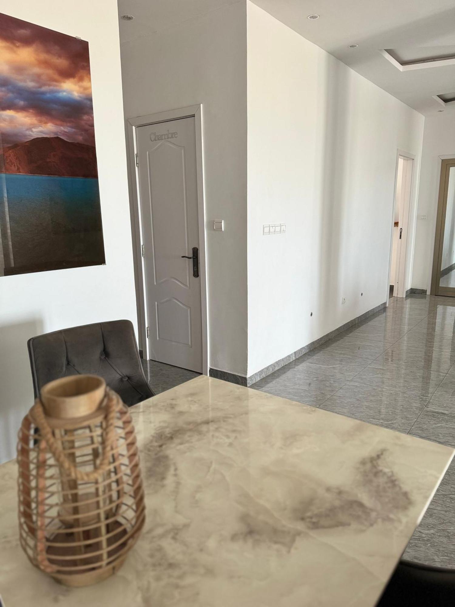 Appartement De Luxe Meuble A Louer - Dakar Pres Des Almadies 3 Ch/ 3 Sdb Exterior photo